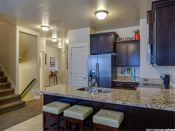 4th image of 112 E Carbonell Way