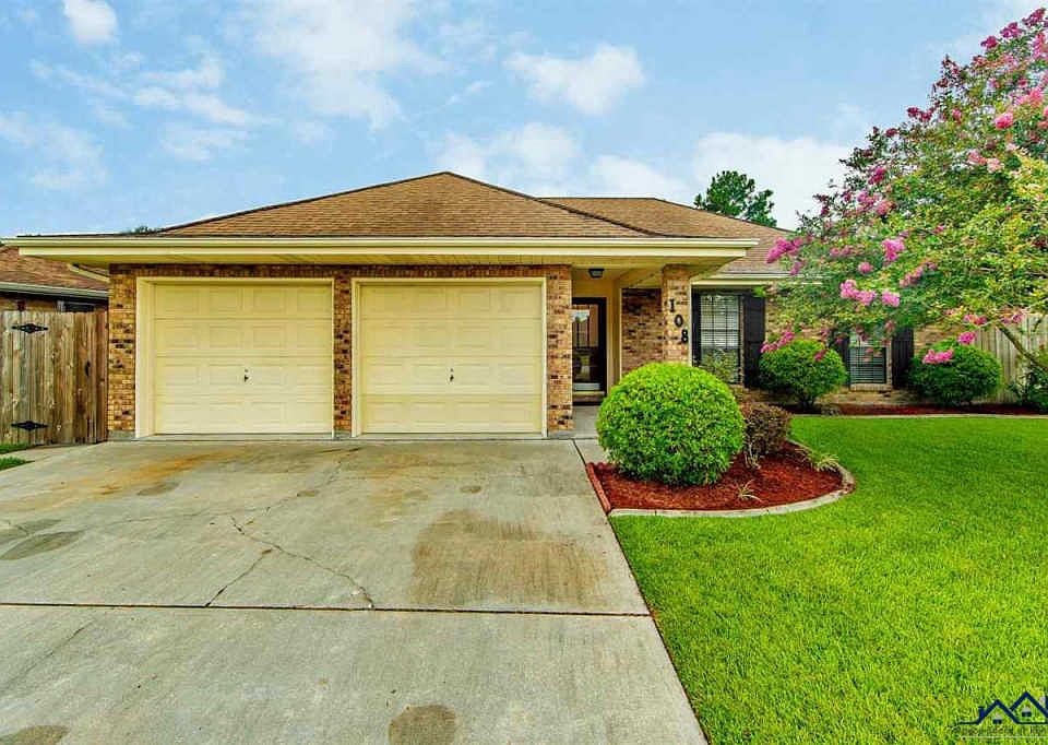 1st image of 108 Coachman Dr
