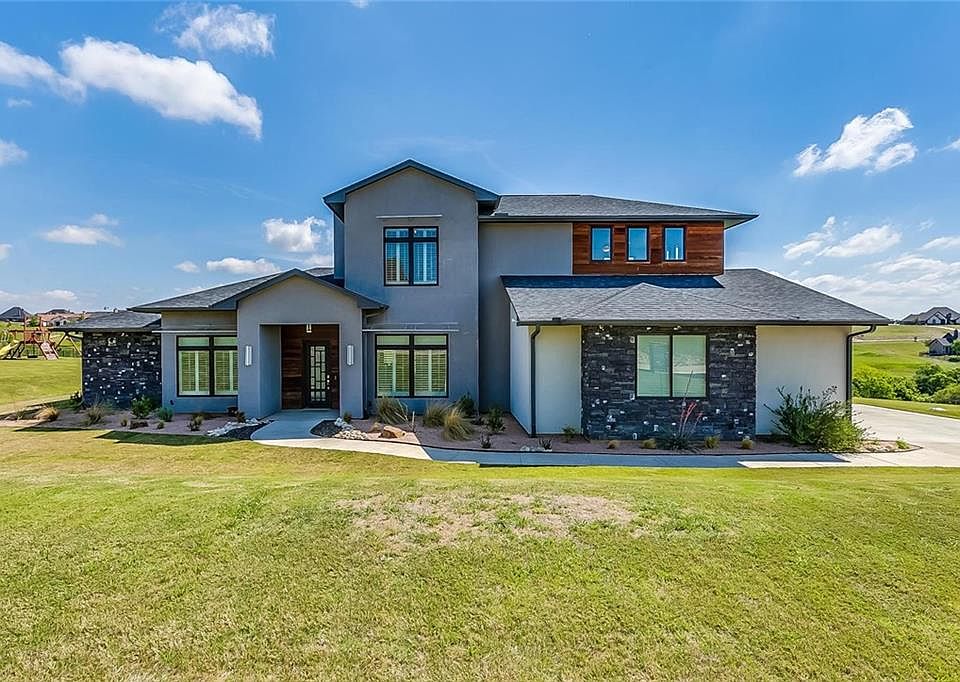 1st image of 12801 Bella Colina Dr