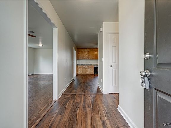 5th image of 216 Pleasant Dr
