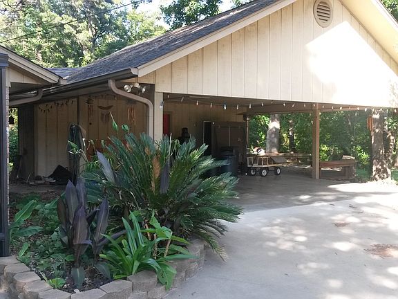 4th image of 539 County Road 8201