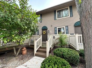 2190 Regency Dr, East Lansing, MI 48823