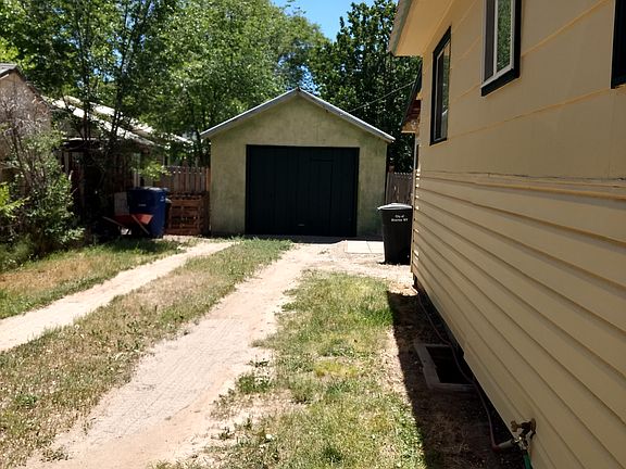 Driveway & garage