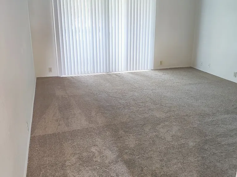 Pepper Tree Village Apartments — Photo 41