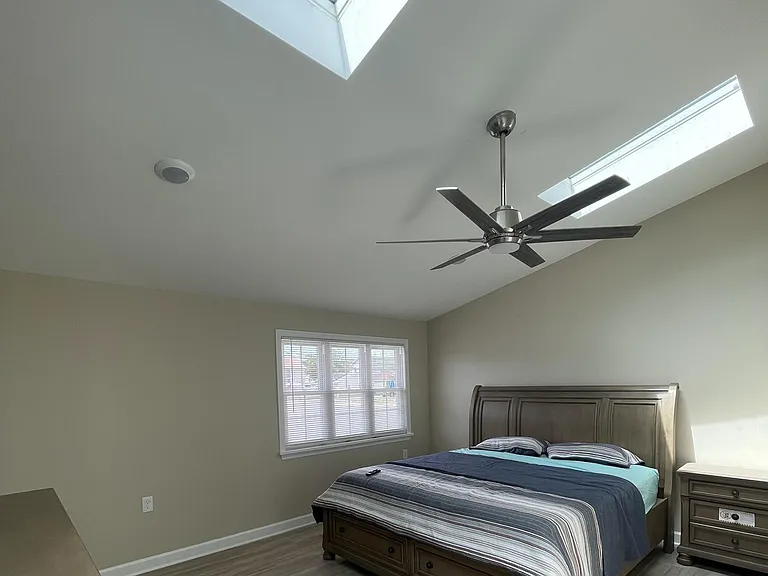 1214 NE Central Ave — Photo 10