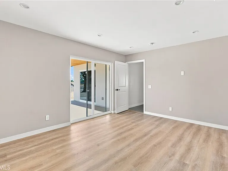 40235 17th St W — Photo 21