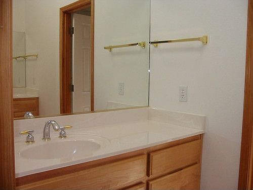4th image of 2665 NE Anna Ave