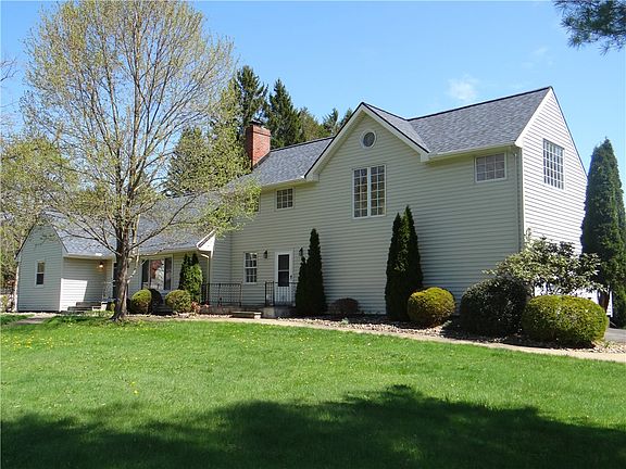 2nd image of 48 Olcott Rd N
