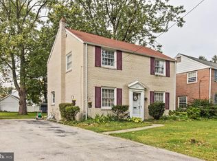 1417 W Wynnewood Rd, Ardmore, PA 19003