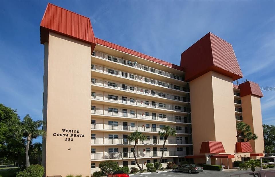1st image of 232 Saint Augustine Ave APT 904