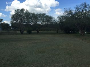 7527 Norris West Dr, Elmendorf, TX 78112