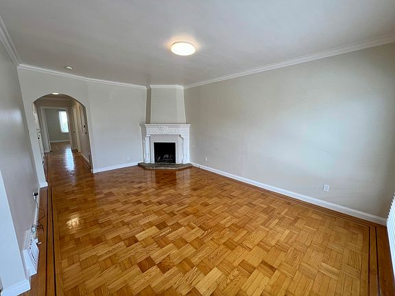 4th image of 1851 30th Ave