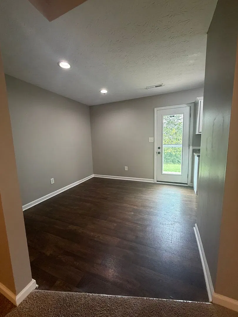 3 Bed 2 Bath Home in Kearney Ridge! — Photo 4