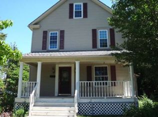 275 Moore St, Chicopee, MA 01013