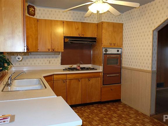 5th image of 3714 S Granville Ave