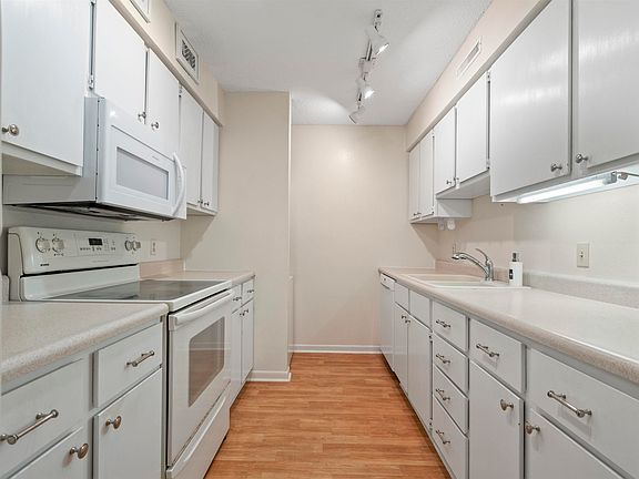 2nd image of 145 E San Marnan Dr APT 1