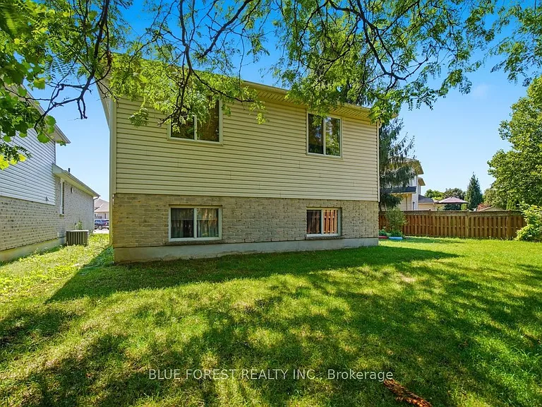 1406 Aspenridge Cres — Photo 46
