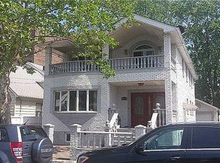 14616 Hawthorne Ave, Flushing, NY 11355