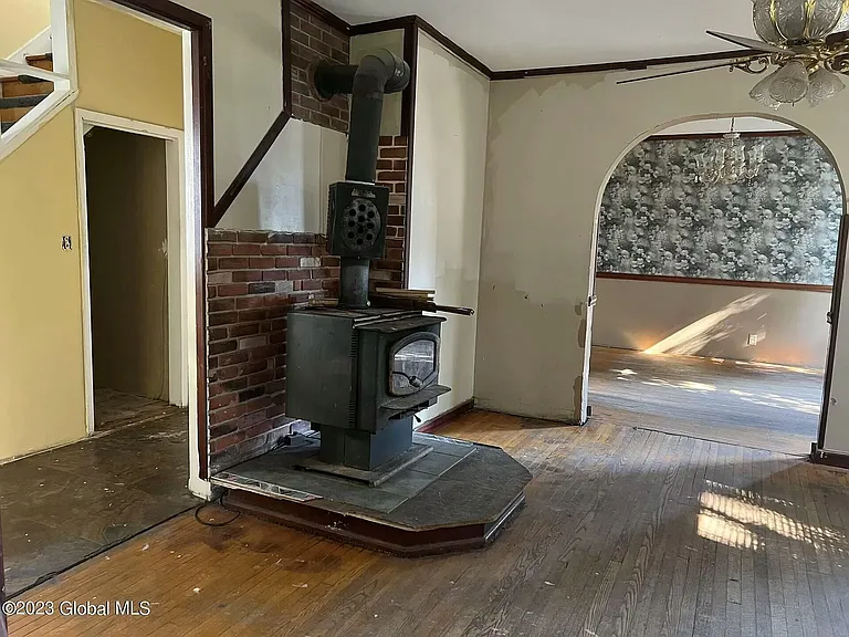 83 Prospect Ave — Photo 14