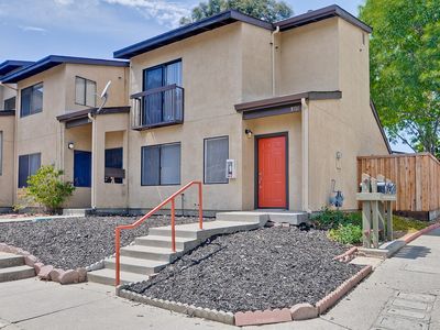 9737 Elmview Dr, Oakland, CA, 94603