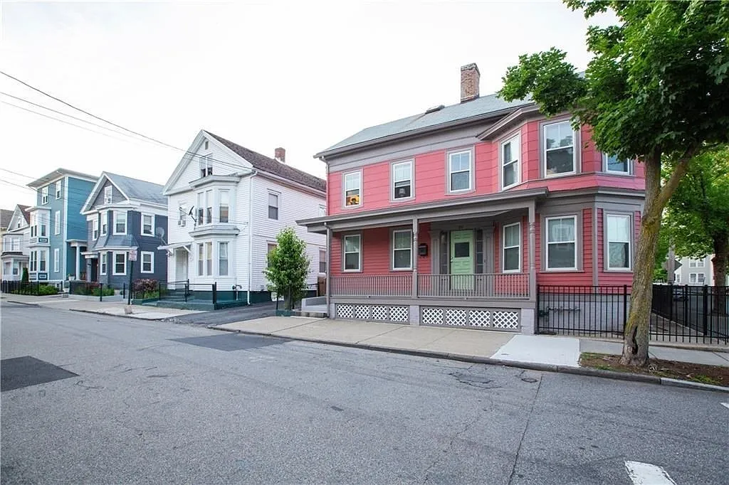 2 bed, 1.0 bath, 950 sqft, $1,950 — Photo 1