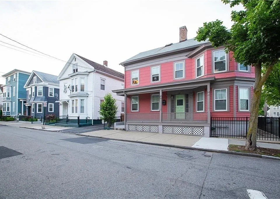 185 Carpenter St #2