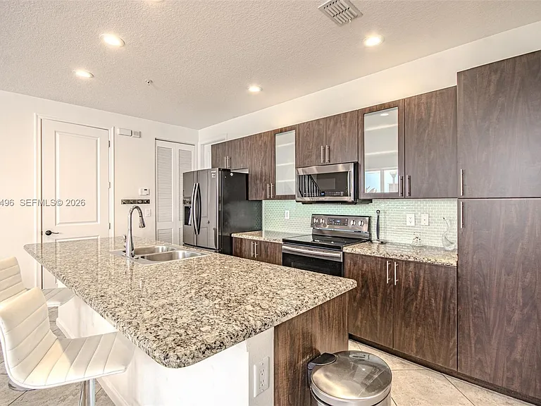 1430 NW 48th Dr — Photo 8