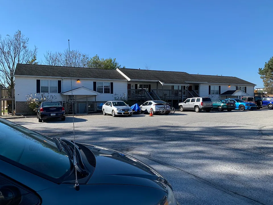 2200 N Susquehanna Trl #15
