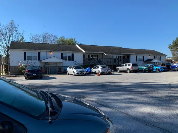 2200 N Susquehanna Trl APT 15, York, PA 17404