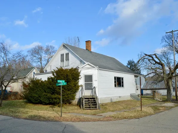 206 S Rogers St, Mount Vernon, OH 43050