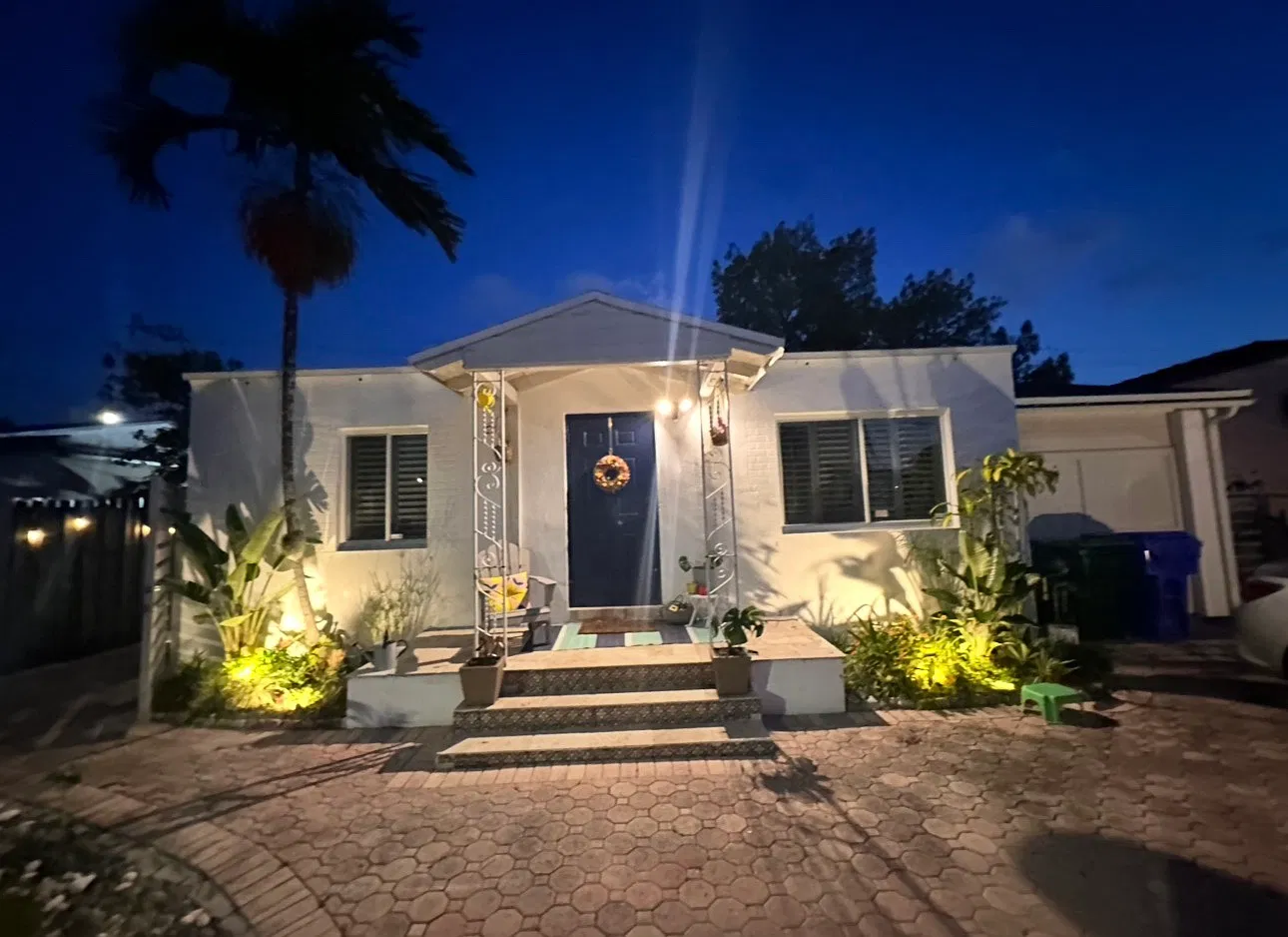 3 bed, 1020 sqft, $3,499 — Photo 4