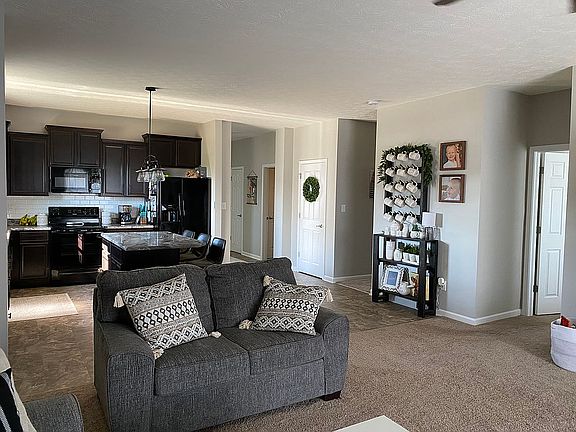 2nd image of 2240 Silver Spoon Dr