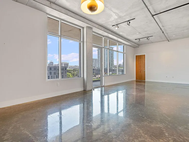 800 W 5th St #702 — Photo 13