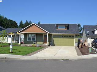 2037 SE Thomas Ct, Dallas, OR 97338