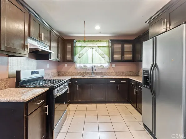 1406 E 110th St, Los Angeles, CA 90059