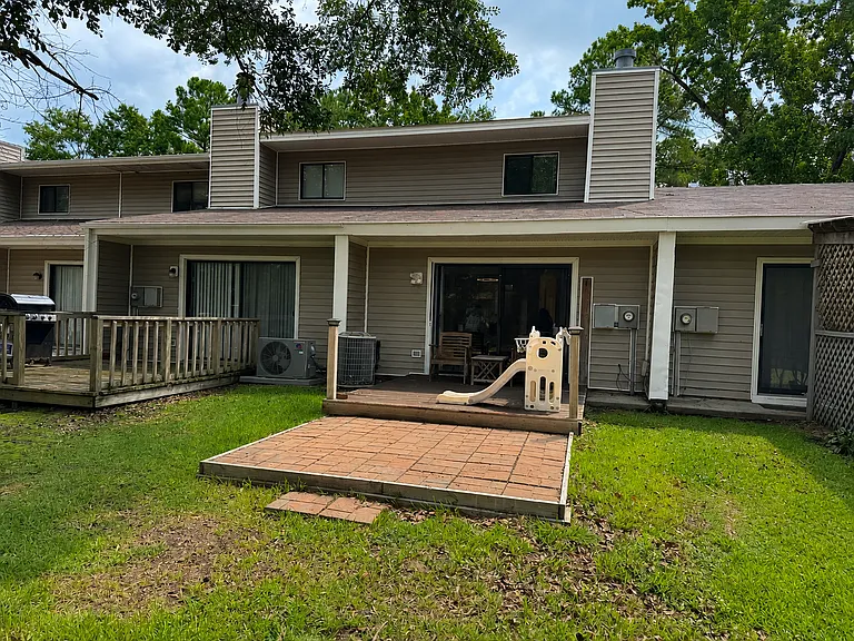 1517 College Way — Photo 17