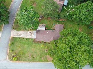 5524 Laurel Ln NW, Lilburn, GA