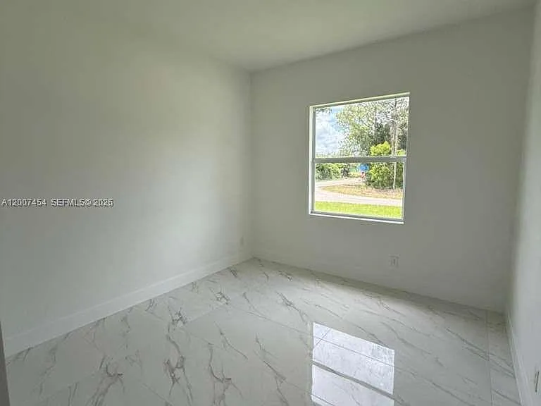 723 Epps Brown St E — Photo 18