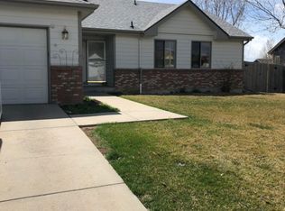 1110 Country Acres Dr, Johnstown, CO 80534