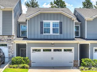 2513 Greenmarket Dr, Charlotte, NC 28217