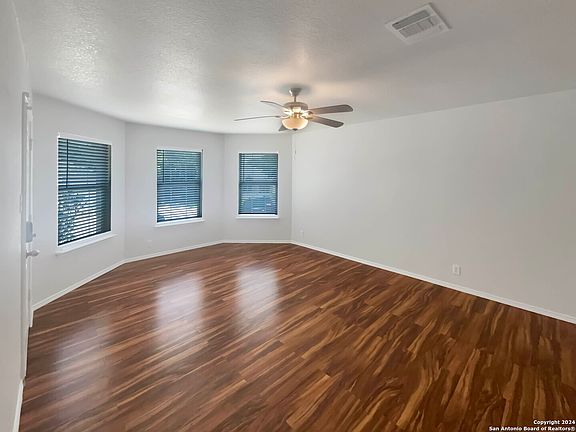 3rd image of 10618 SHAENMEADOW