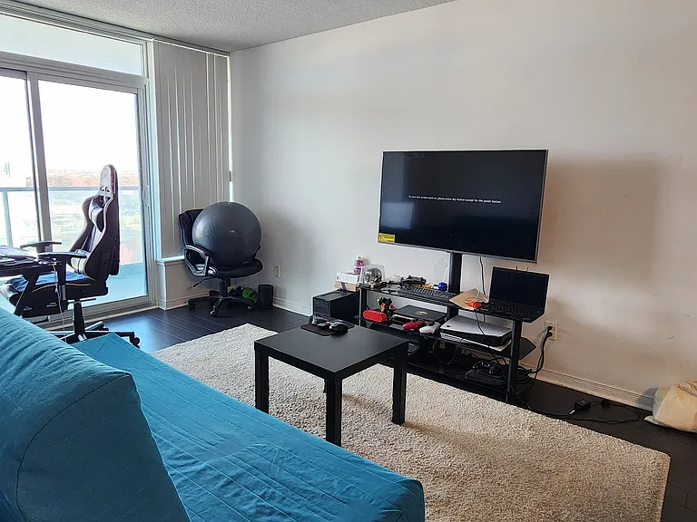 4900 Glen Erin Dr #1601 — Photo 1