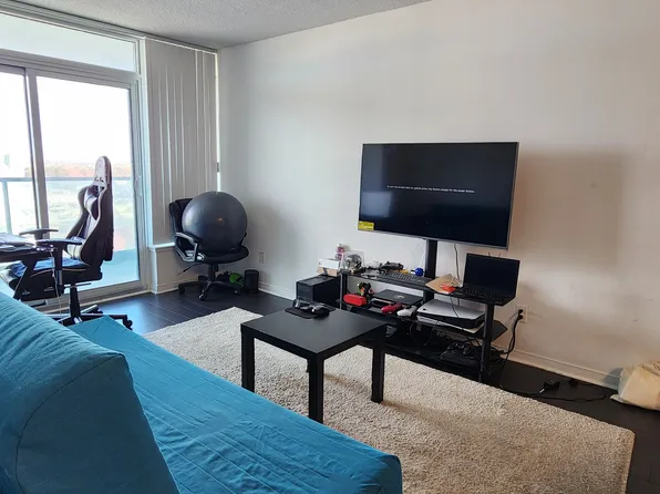 4900 Glen Erin Dr, Mississauga, ON