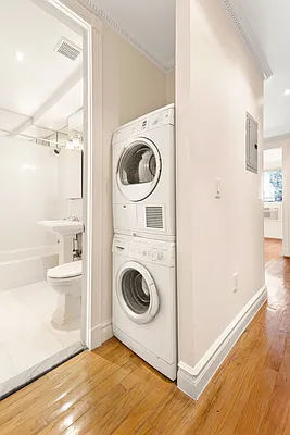 Rented by Cooper & Cooper Real Estate | media 8