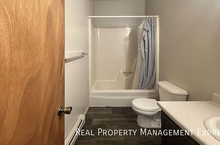 3711 S Cathy Ave #4 — Photo 8