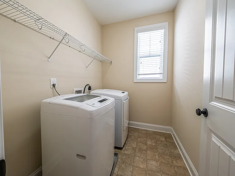 2220 Rocky Bay Ct — Photo 35