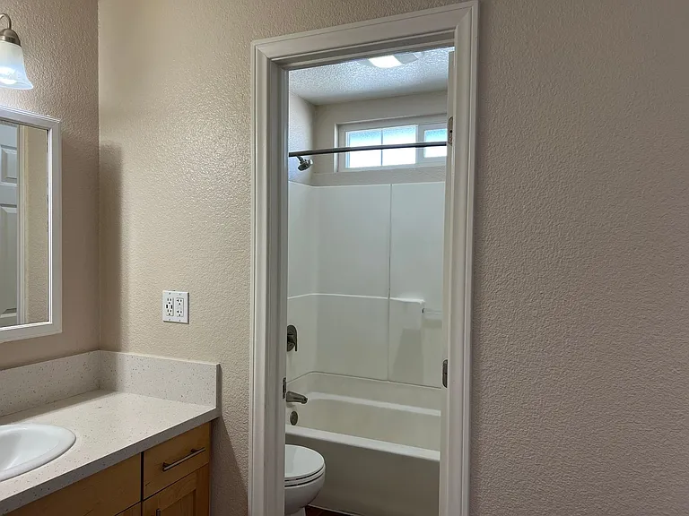 2701 W McFadden Ave — Photo 47