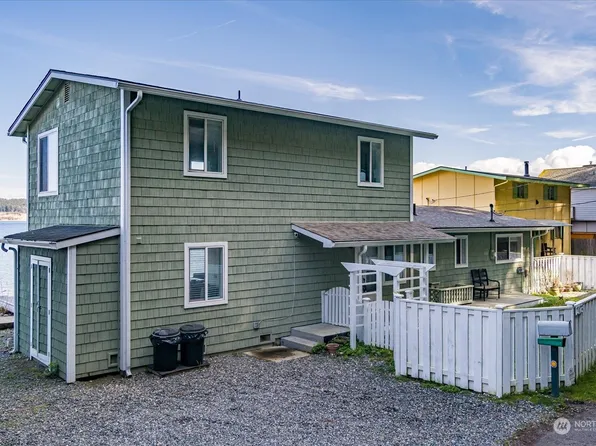 2173 Eastpoint Drive, Langley, WA 98260