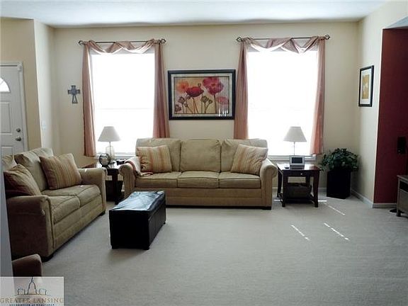 4th image of 618 E Puffin Pl