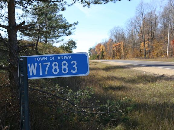 4th image of W17883 County Road Z